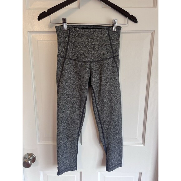 Zella High Waist Grey Crop Leggings w/Mesh Panels SZ XS Activewear Athleisure - Picture 4 of 9